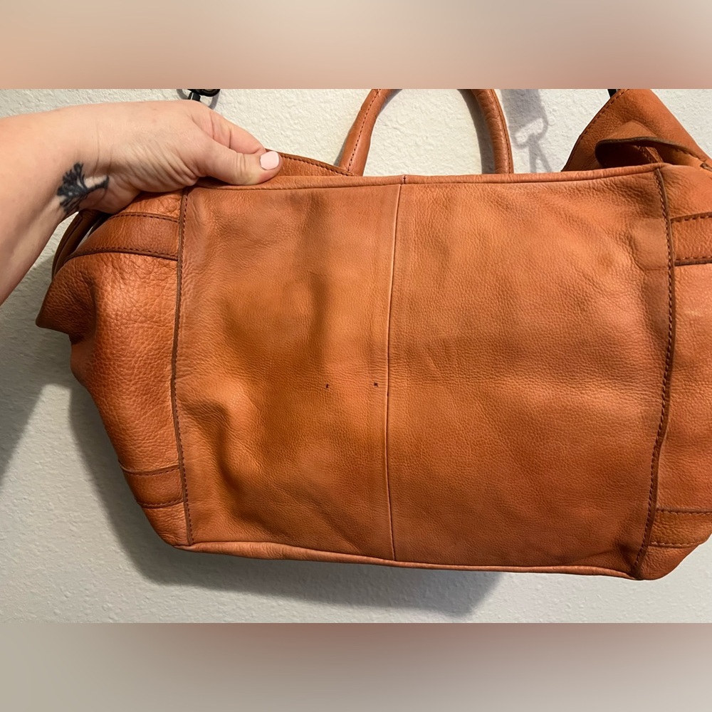 Free People Leslie Leather Tote in Tiger Red - Picture 4 of 10